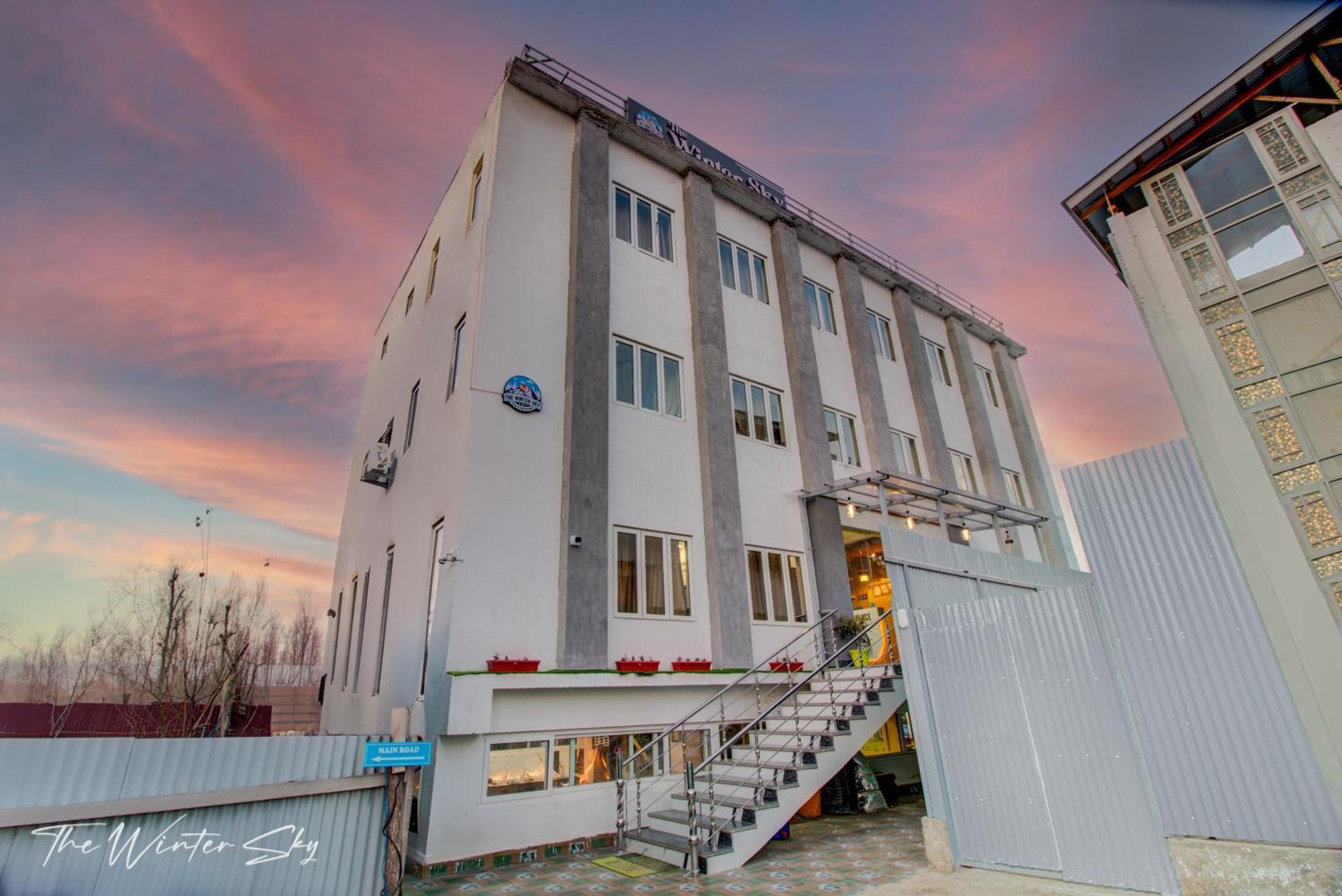Hotel The Winter Sky Srīnagar Kültér fotó